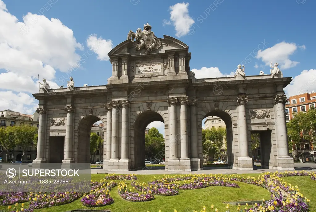 Spain, Madrid, Puerta de Alcala in spring