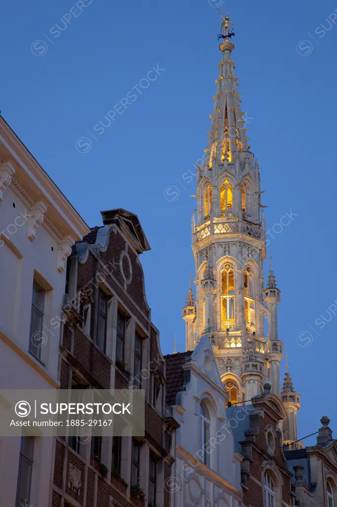 Belgium, Flanders, Brussels, Grand Place - Hotel De Ville tower at night