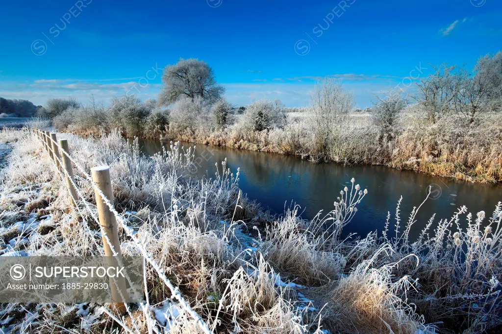 Hoare frost winter scene, river Welland, Glinton village, Cambridgeshire, England; Britain; UK