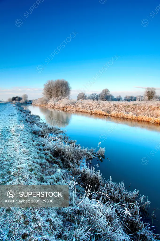 Hoare frost winter scene, river Welland, Peakirk village, Cambridgeshire, England; Britain; UK