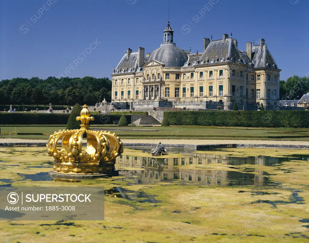 France, The Loire, Vaux-le-vicomte, Chateau and Gardens
