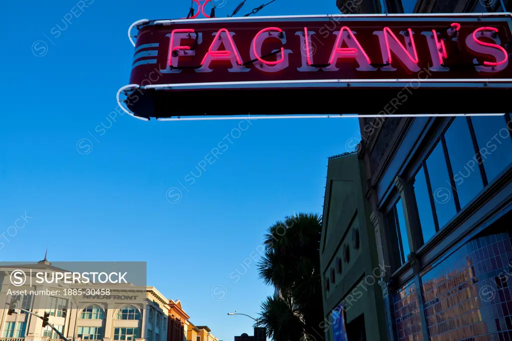 The Thomas & Fagiani's Bar, Napa, California, USA