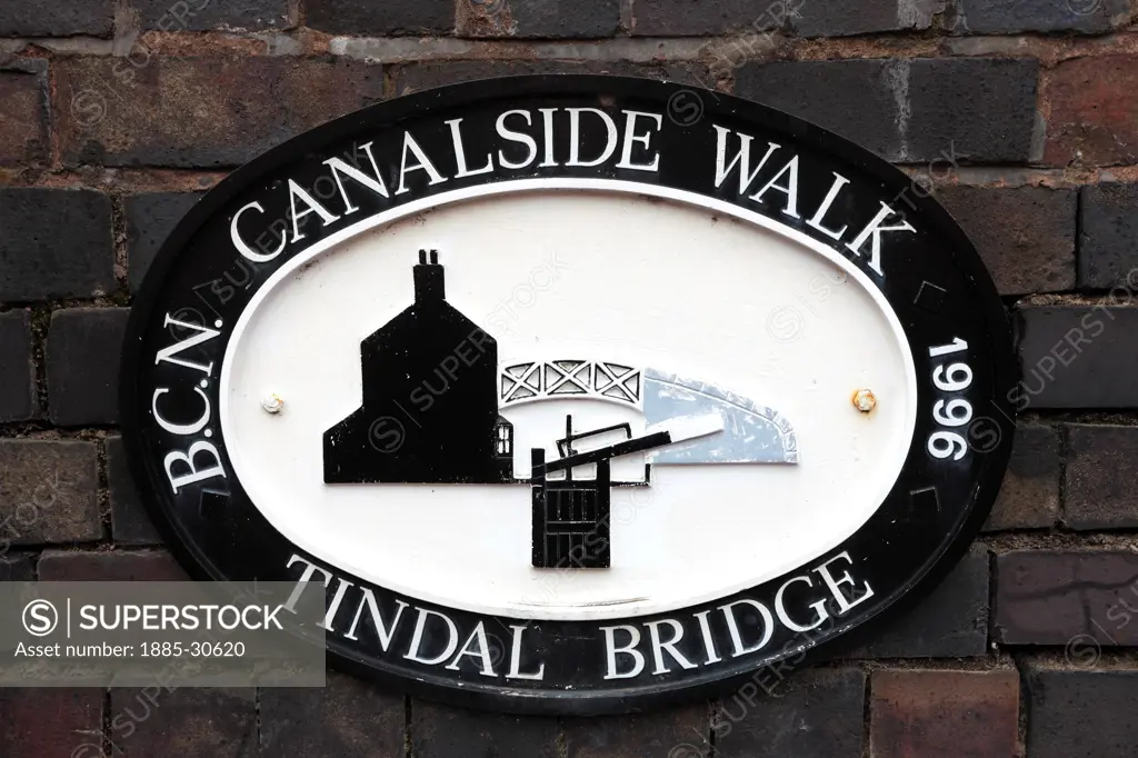 Tindal Bridge, Cambrian Wharf  Plaque, Worcester and Birmingham Canal, Birmingham City, West Midlands, England, UK