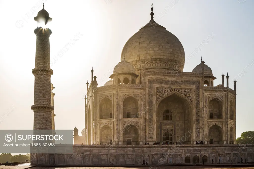 We've all seen the classic view of the Taj Mahal from the reflecting pools in front. I have taken that photo myself. It is fun and very beautiful, yet still I always look for the non-classic shot when visiting well known landmarks, like the Taj Mahal.