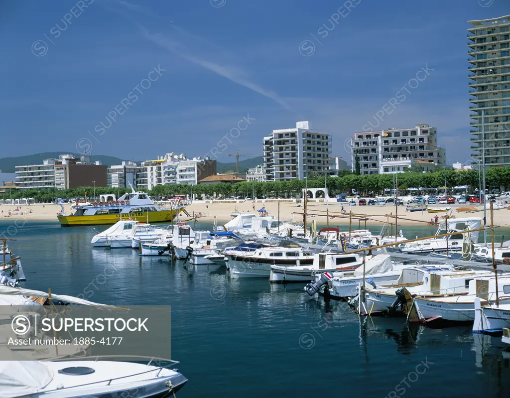 Spain, Costa Brava, Palamos, Harbour View
