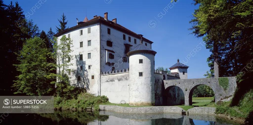 Slovenia, Notransjska, Kozarisce - near, Sneznik Castle 