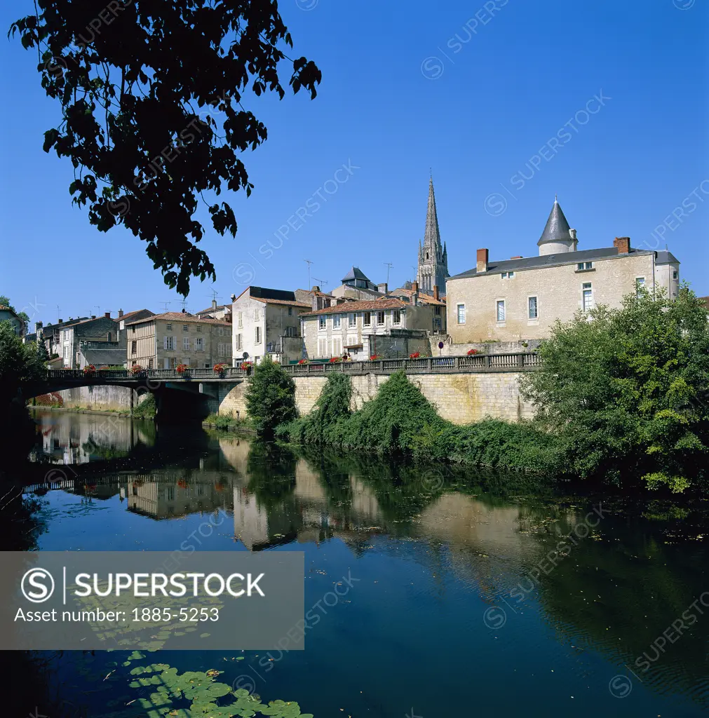 France, Vendee, Fontenay Le Comte, View across River