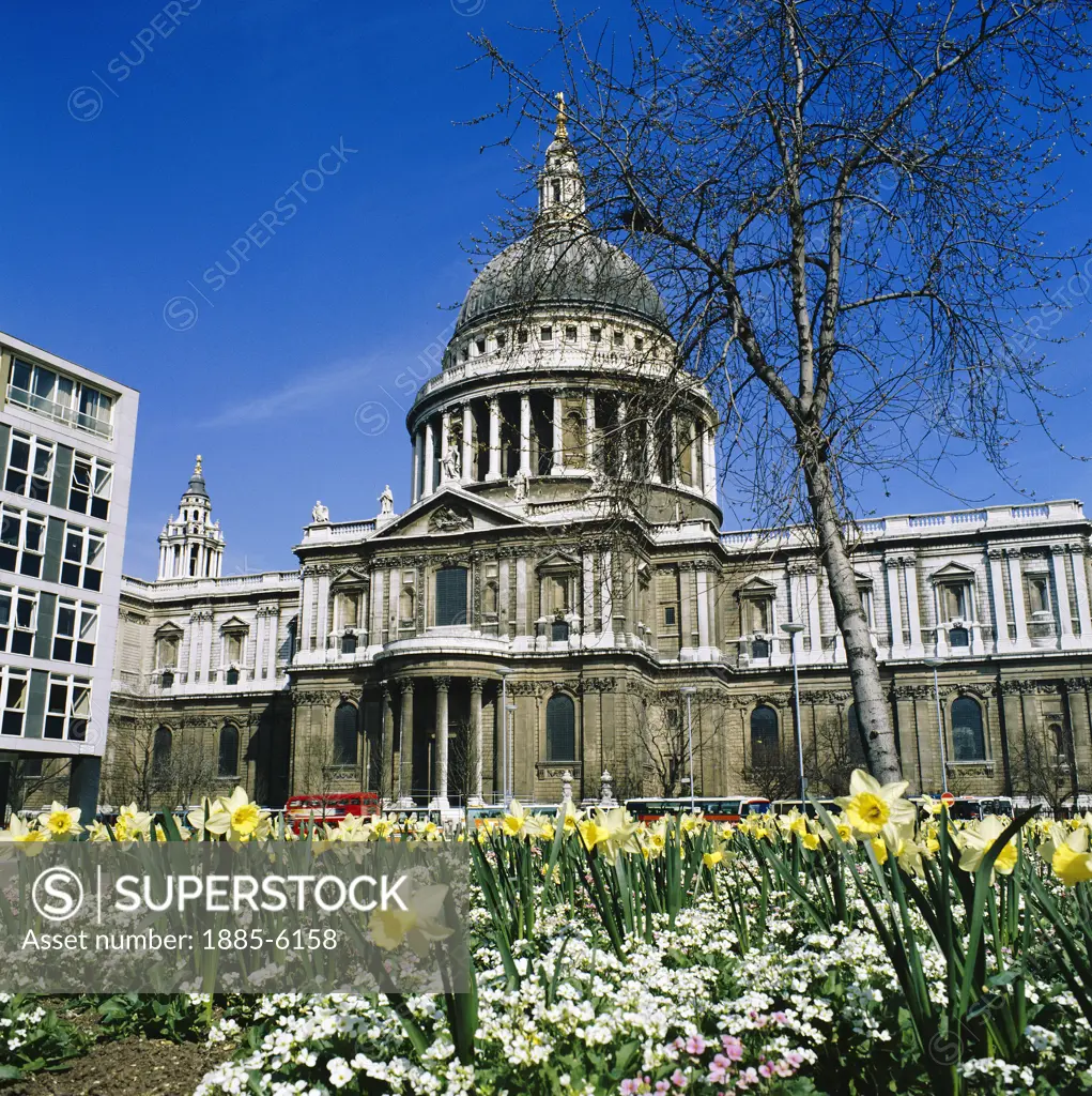 UK - England, , London, St. Pauls Cathedral (spring)
