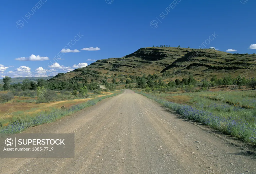 Australia, Southern Australia, Flinders Ranges National Park, View of Road