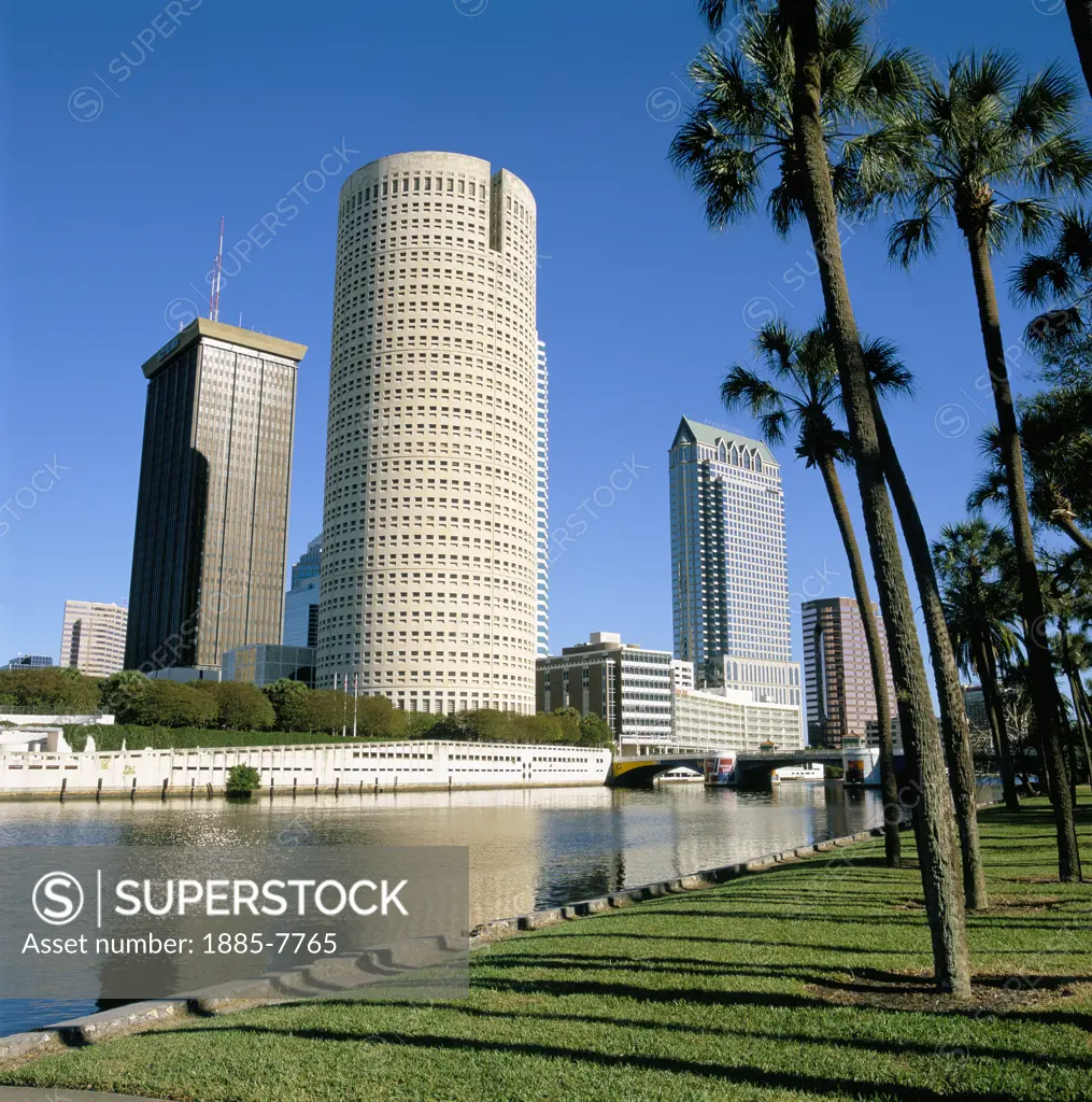 Usa, Florida, Tampa, View across Hillsborough River to Downtown Area