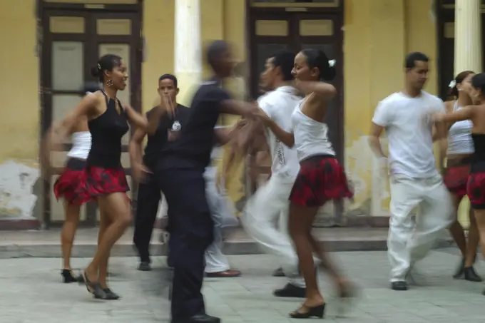 Caribbean, Cuba, Santiago de Cuba, Salsa dancers