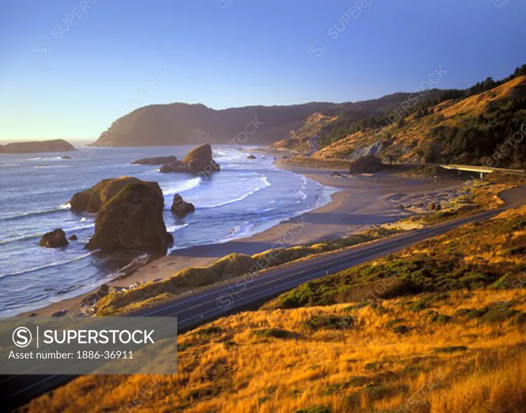 U.S. Highway 101 and sea stacks, along Hunters Cove and Cape Sebastian headland, Pacific coast of Oregon, USA.