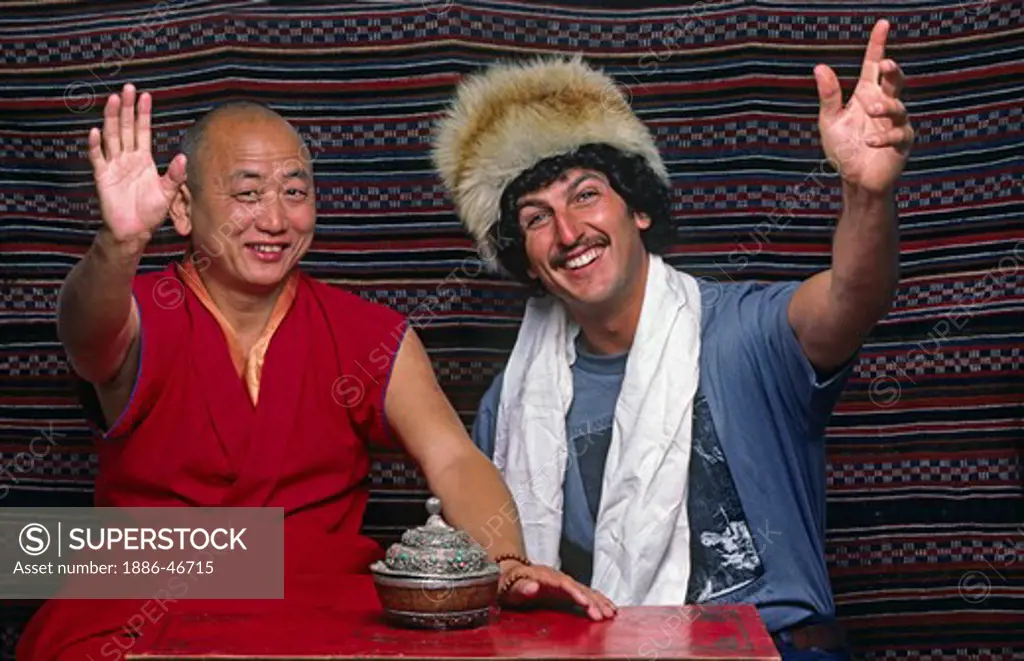 GESHE LOBSANG GYATSO from TIBET with CRAIG LOVELL in FOX FUR HAT - MAY 1986 (MR)