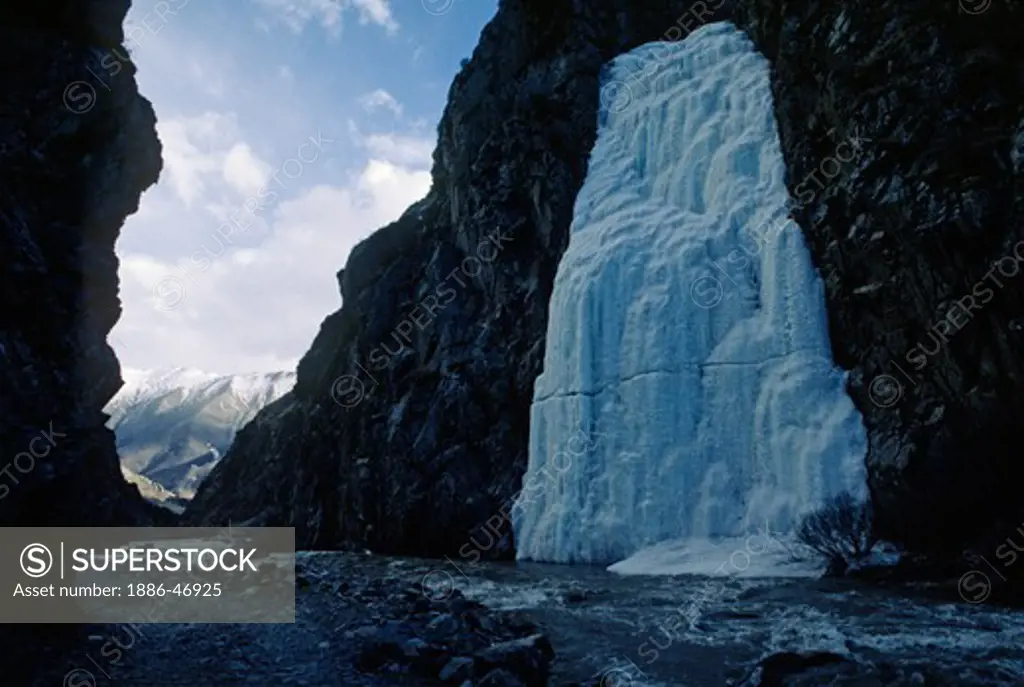 ICE FALL in the river gorge leading to the TERDROM NUNNERY - CENTRAL TIBET