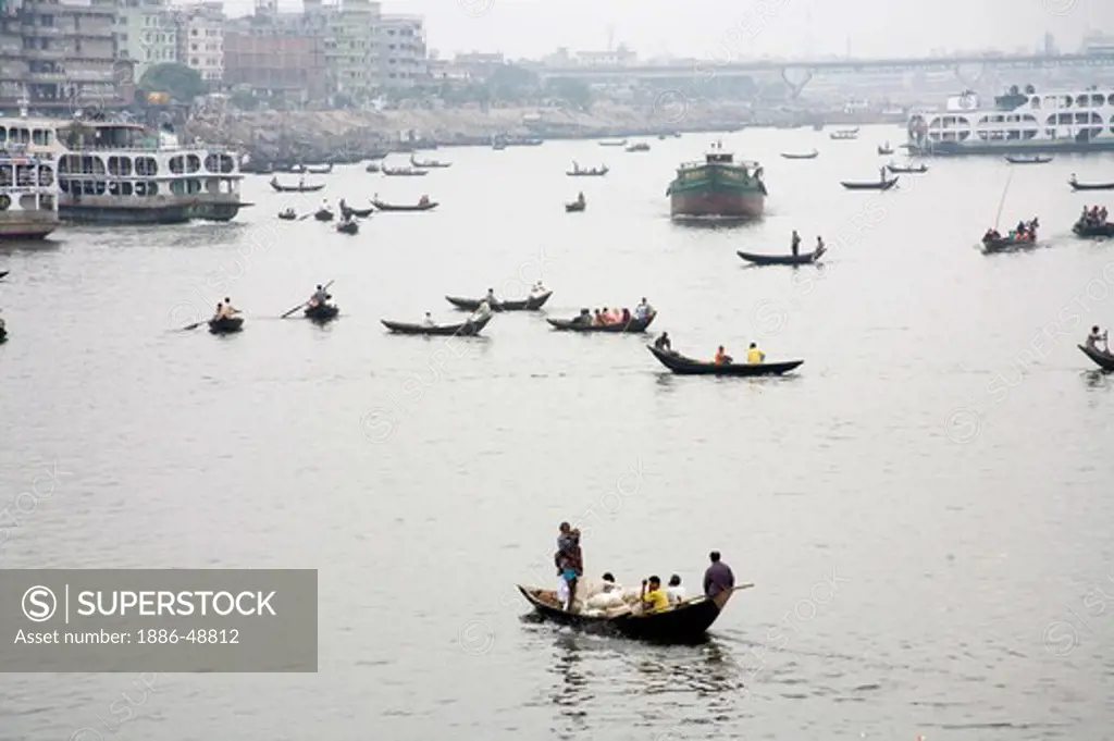 Boats in  Burigunga Buri Gunga River ; Sadarghat Boat terminal ; Dhaka ; Bangladesh