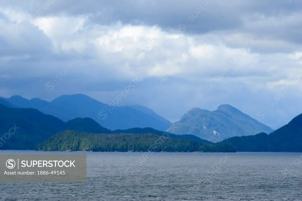 Mountain range ; Ketchikan ; Alaska ; U.S.A. United States of America