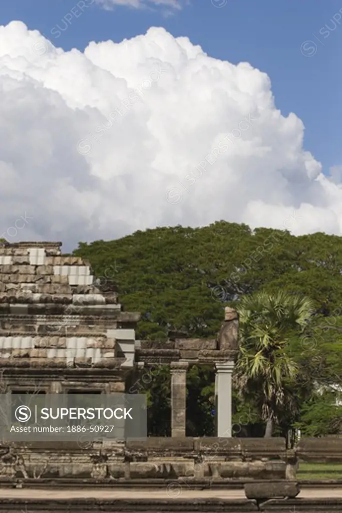 North Library of the outer enclosure at Angkor Wat, built in the 11th century by Suryavarman the 2nd,  -  Cambodia
