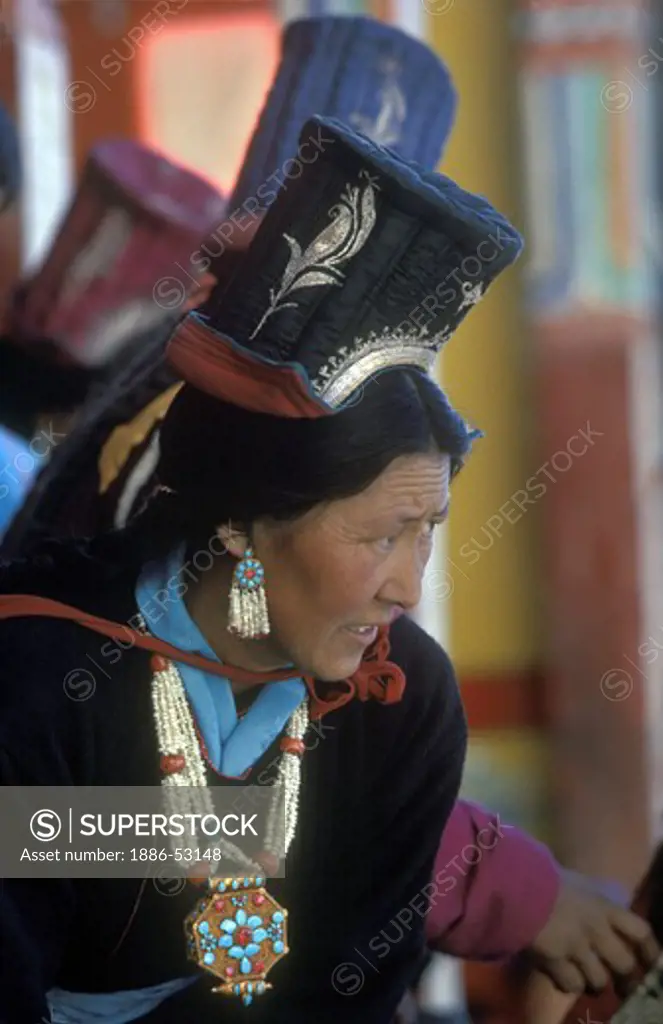 LADAKHI WOMAN, necklace and gau box with seed PEARL, coral, TURQUOISE, gold and RUBIES, TIKSE Monastery - LADAKH, INDIA