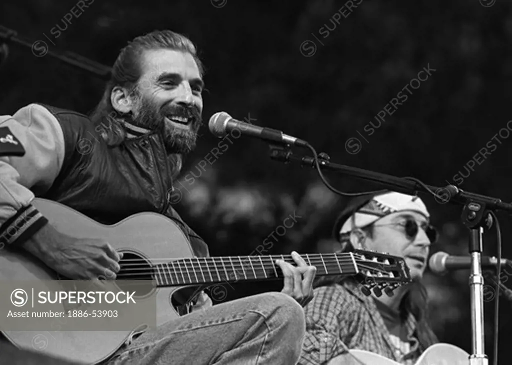 KENNY LOGGINS and JIMMY MESSINA reunite at the Esalen Institute to perform on the 4th of July - CALIFORNIA