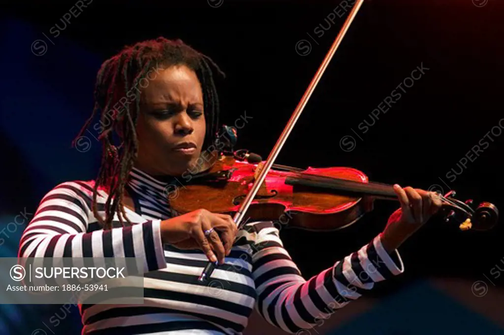 RAGINA CARTER play violin at the MONTEREY JAZZ FESTIVAL - CALIFORNIA
