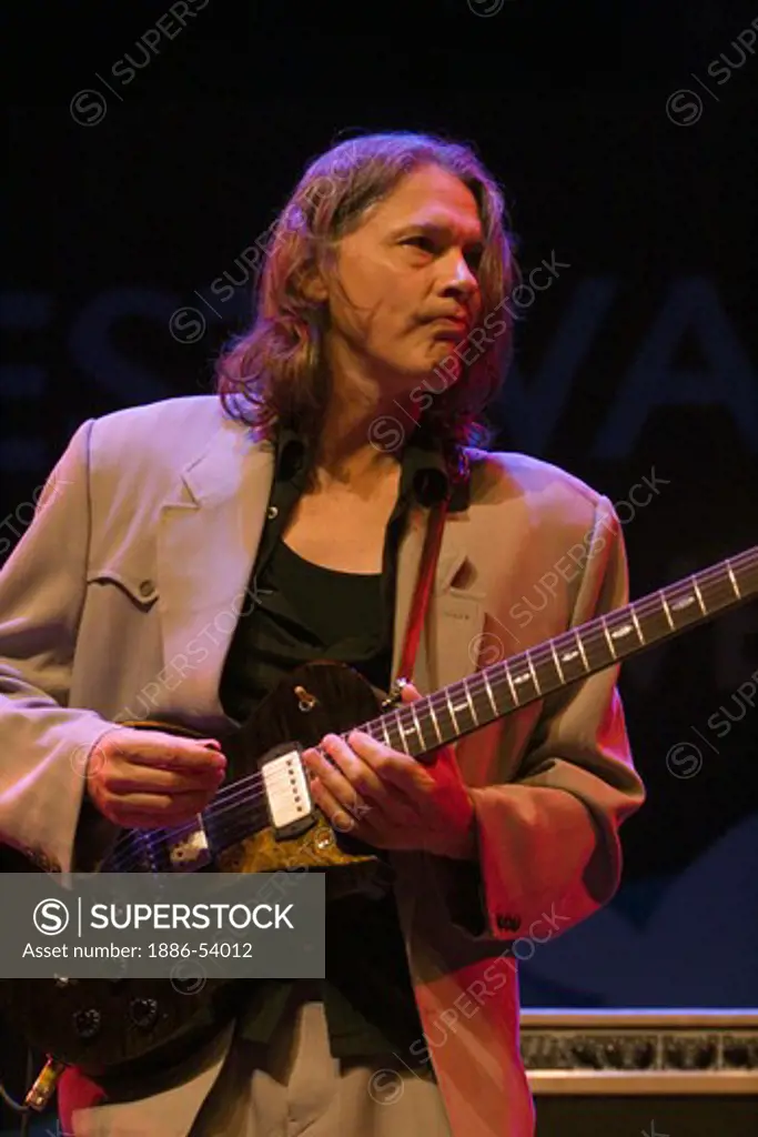 ROBBEN FORD (Guitar) performs with the YELLOWJACKETS (25th Anniversary Celebration) at THE MONTEREY JAZZ FESTIVAL