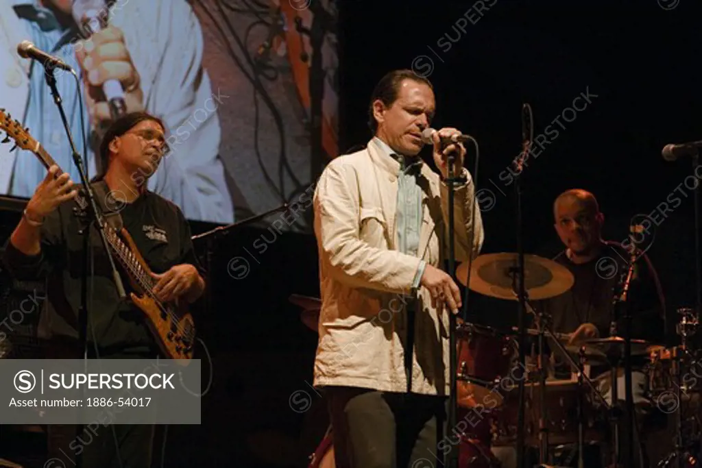 KURT ELLING (Vocals) performs with JIMMY HASLIP (Bass) and MARCUS BAYLOR (Drums) of the YELLOWJACKETS (25th Anniversary Celebration) at THE MONTEREY JAZZ FESTIVAL