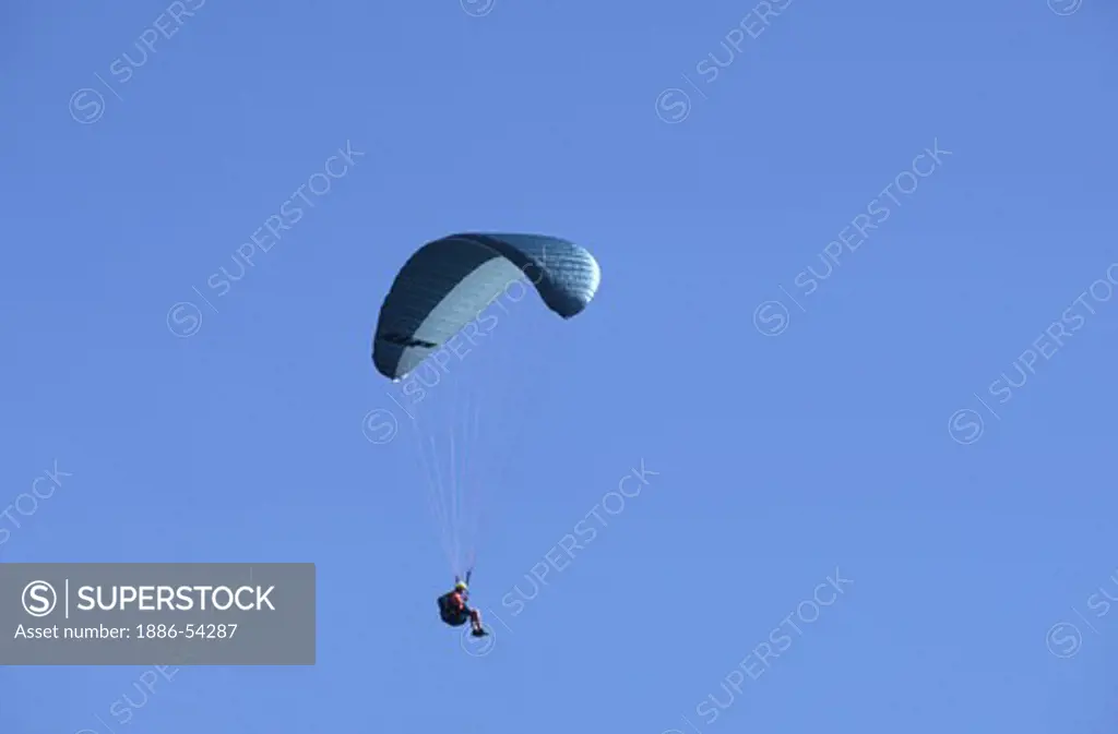 PARASAILING in the skies near QUEENSTOWN - SOUTH ISLAND, NEW ZEALAND