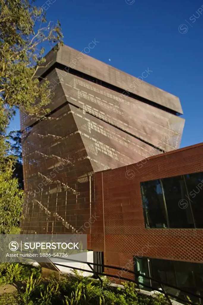 Exterior of the new DE YOUNG Museum, built by Pritzker award winning architects Herzog and de Meuron - SAN FRANCISCO, CALIFORNIA
