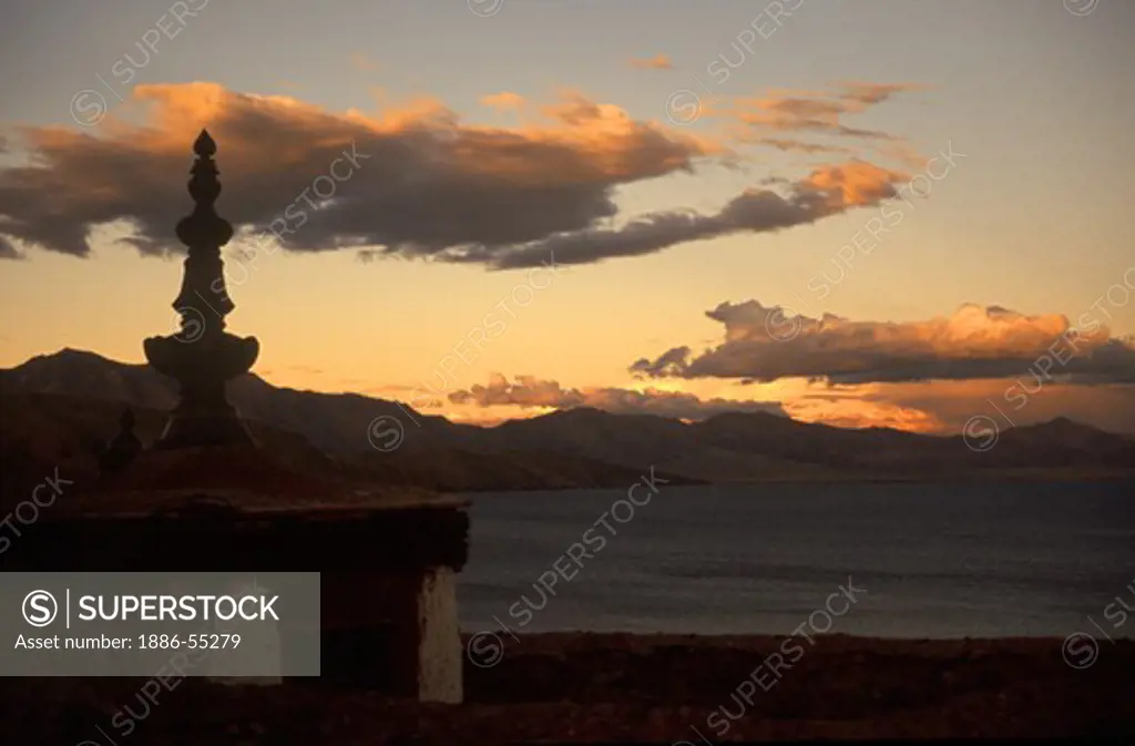 SUNSET from the roof of CHIU MONASTERY which overlooks sacred LAKE MANASARAVAR (4550M) - KAILASH, TIBET