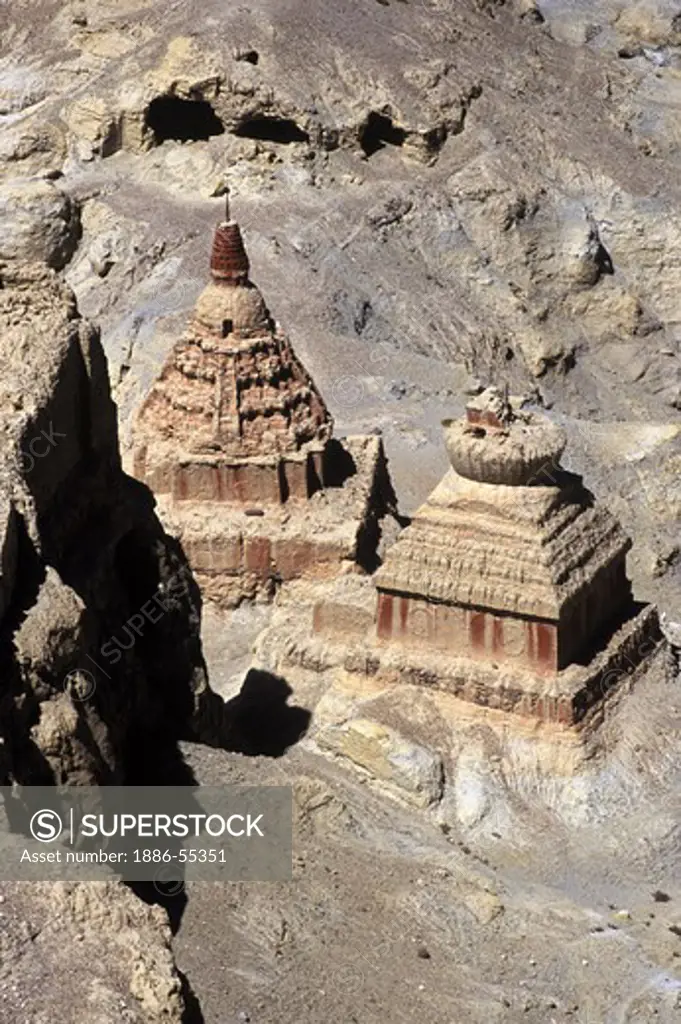 CHORTENS & MEDITATION CAVES at TSAPARANG, the lost city of the GUGE KINGDOM west of MOUNT KAILASH - TIBET