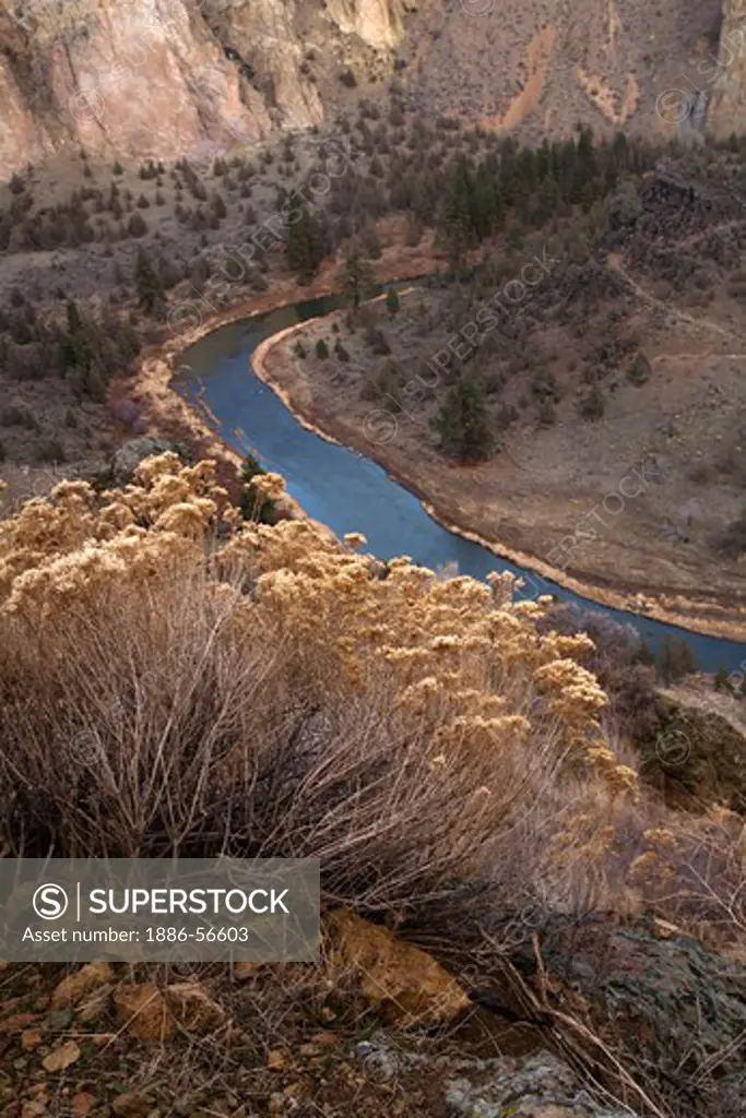 The CROOKED RIVER winds through the center of SMITH ROCK STATE PARK - BEND, OREGON