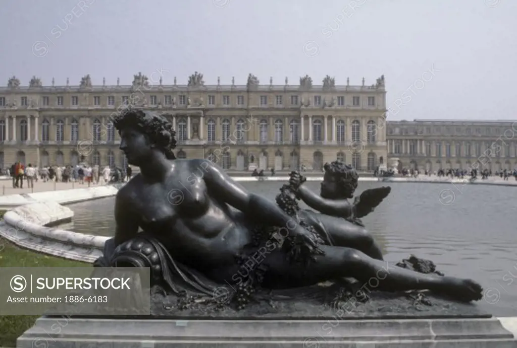 BRONZE STATUE of GREEK GODDESS and CHERUBS and a FOUNTAIN of VERSAILLES PALACE, built for LOUIS XIV, the SUN KING - VERSAILLES, FRANCE