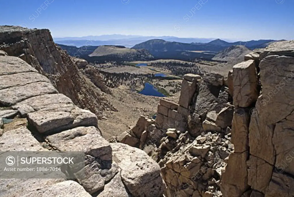 The top of NEW ARMY PASS & the COTTONWOOD LAKES - EASTERN SIERRA NEVADA, CALIFORNIA