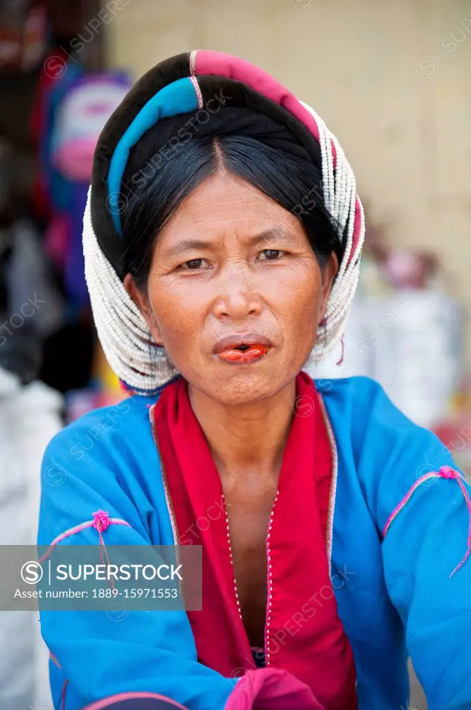 Burma, Shan State, Palong Lady; Lashio