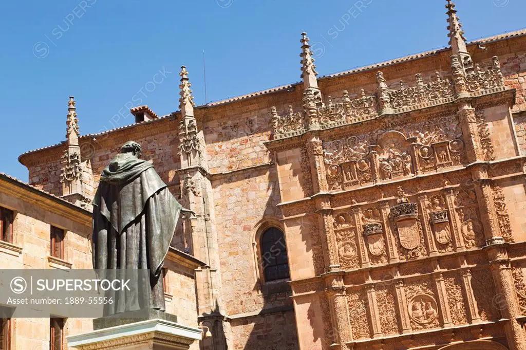statue of augustinian friar fay luis ponce by nicasio sevilla in front of the 16th century plateresque, salamanca, salamanca province, spain