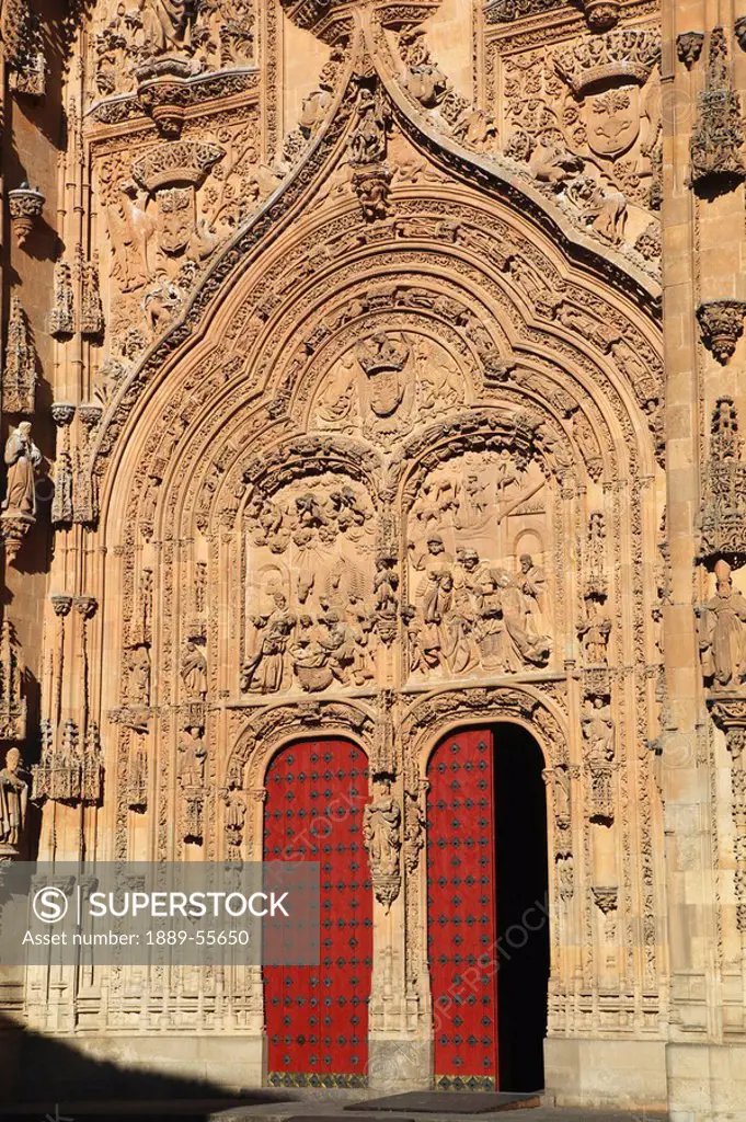 main entrance to the old cathedral catedral vieja, salamanca, salamanca province, spain