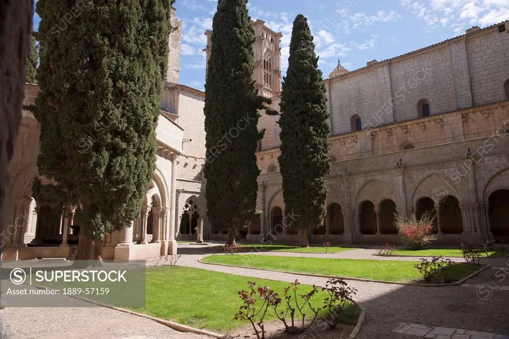 Cloister Of Poblet Monastery, Poblet, Spain