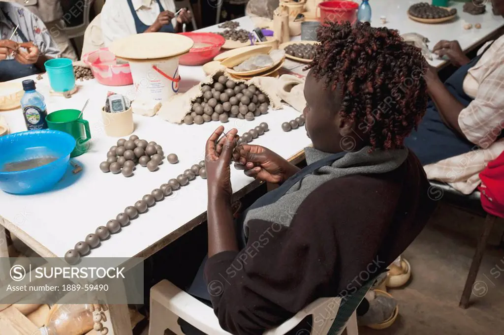 Working with Kazuri beads, Kenya, Africa