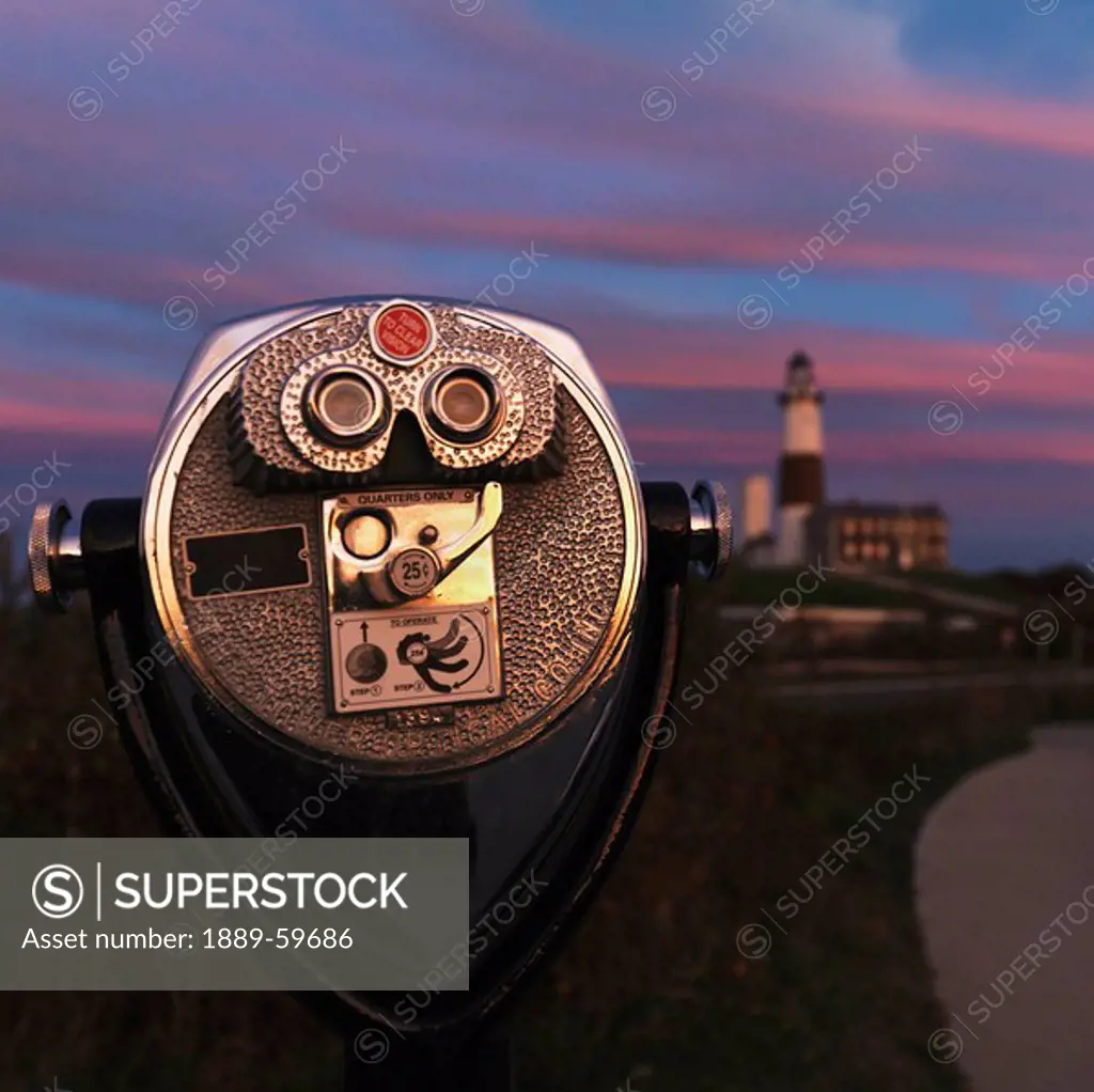 Coin_operated binoculars with lighthouse, Sag Harbor, New York, USA
