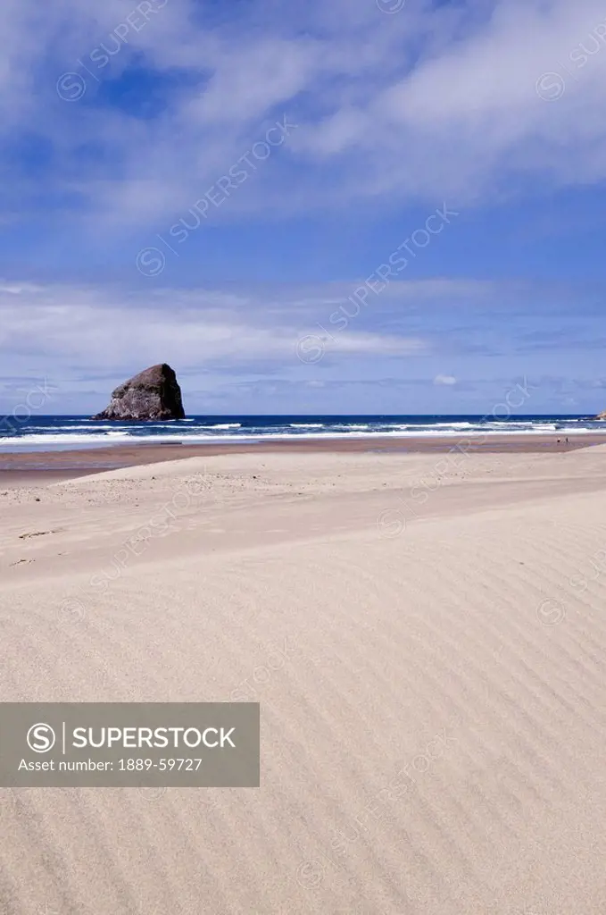 Sand dune at Cape Kiwanda, Pacific City, Oregon, United States of America