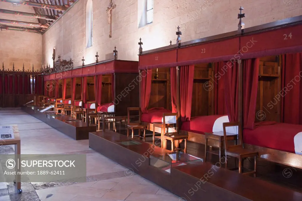 room of the poors in the hospices de beaune, beaune, cote d´or, france