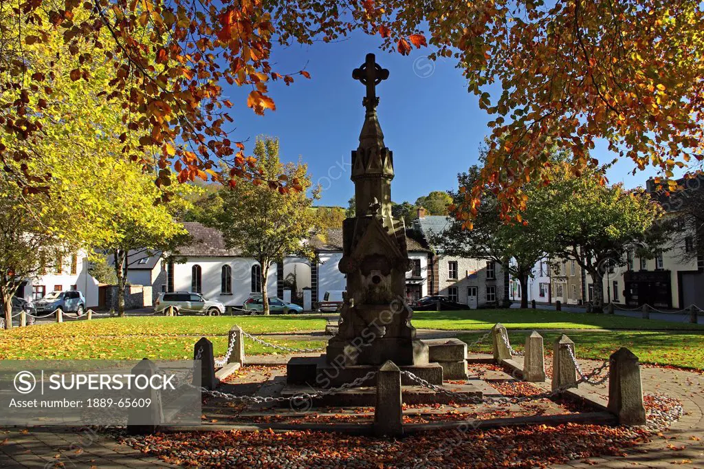 monument in village green, inistioge, county kilkenny, ireland