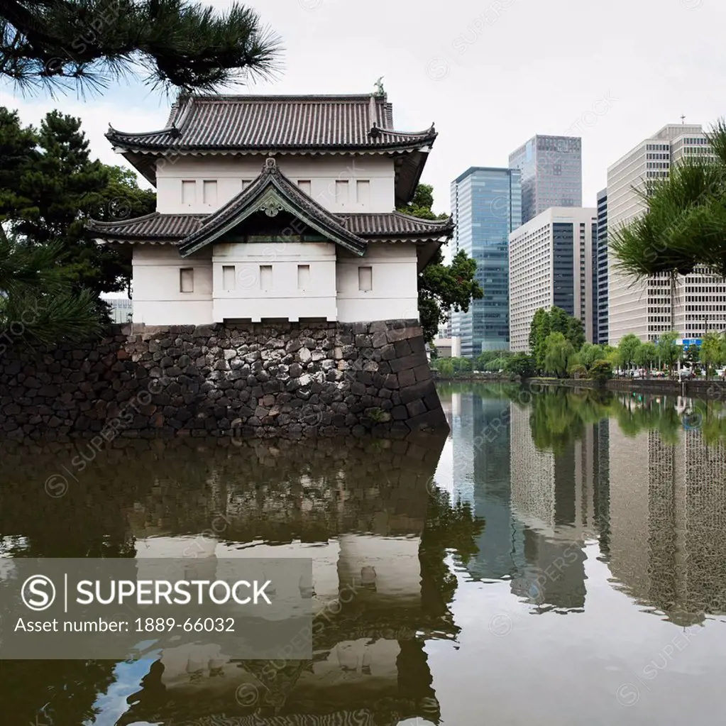 buildings in the imperial palace, toyko, japan
