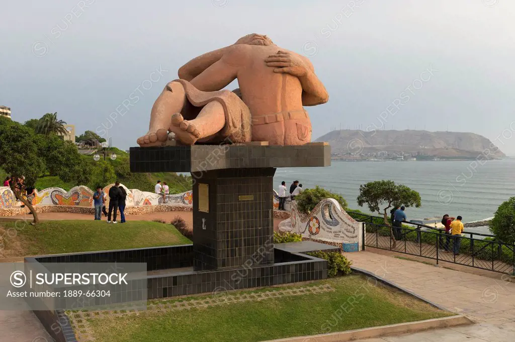 erotic statue in love park, miraflores district lima peru