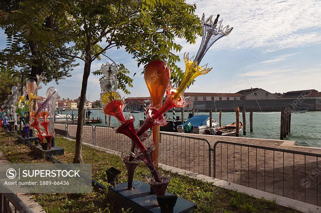 glass sculptures, murano italy