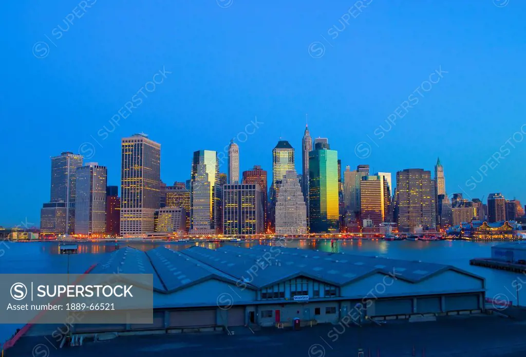 new york city skyline from the brooklyn promenade, new york city new york united states of america