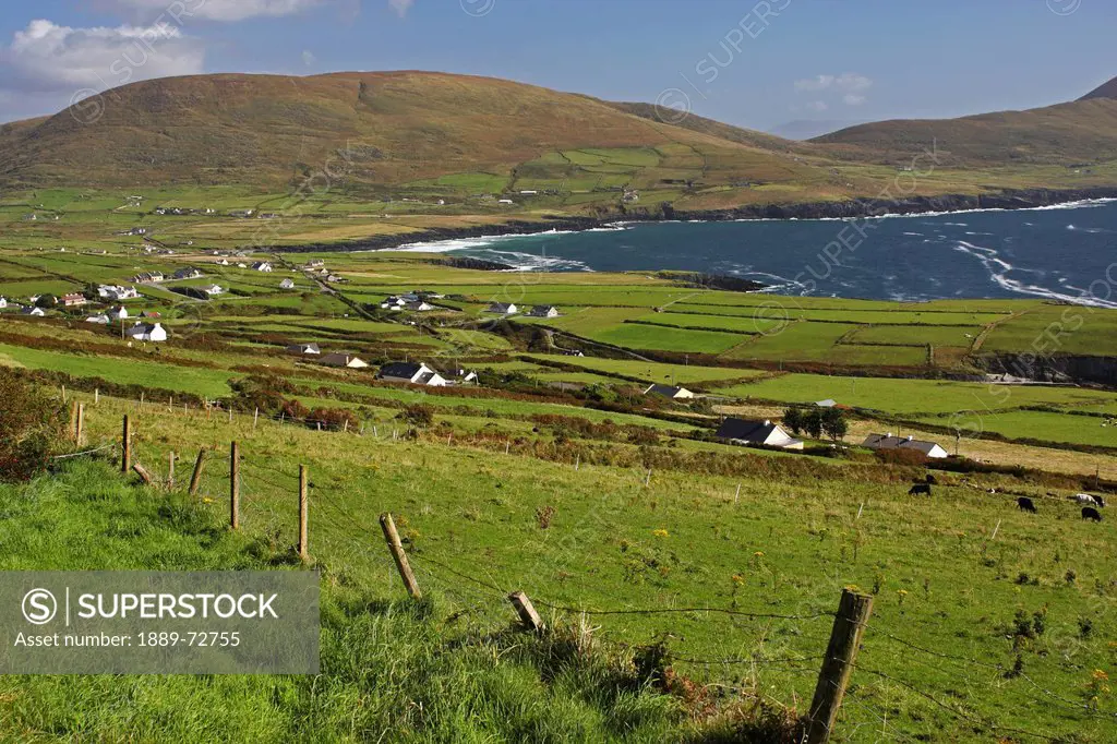 st. finian´s bay or ballinskelligs bay on the iveragh peninsula or ring of kerry, county kerry ireland