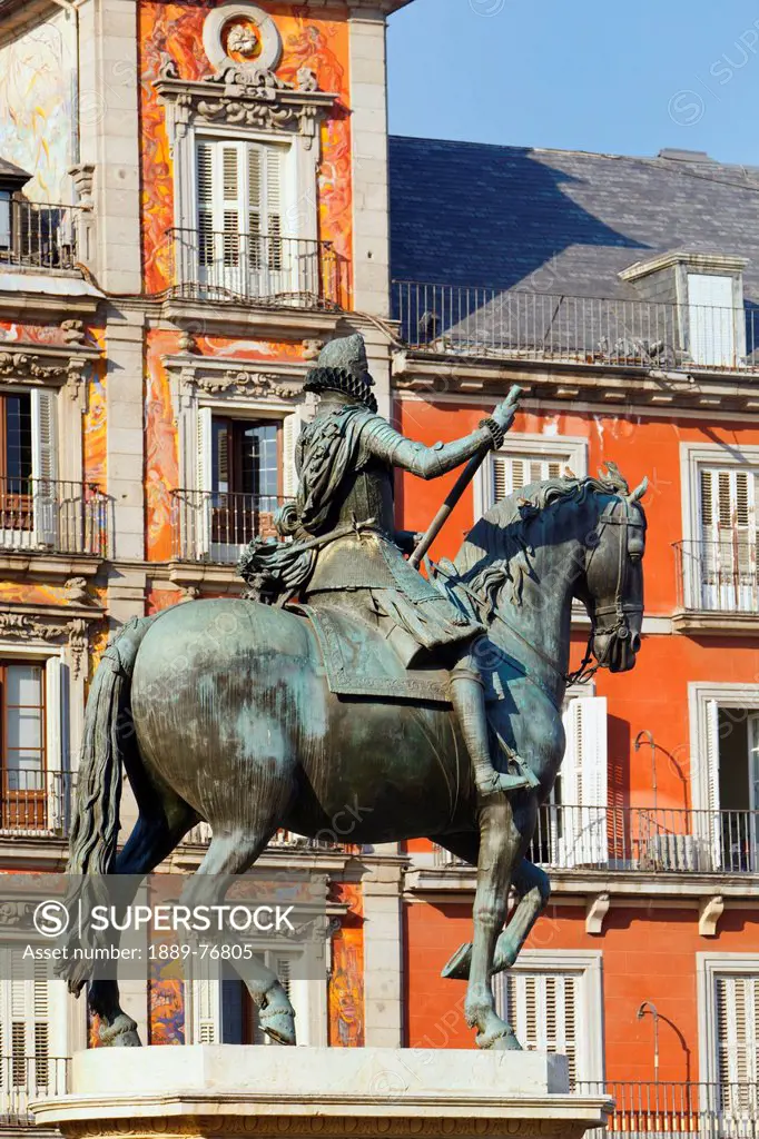 Equestrian statue of king felipe iii in plaza mayor, madrid spain