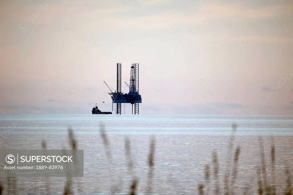 Oil Rig In The Gulf Of Mexico, Gulf Shores Alabama United States Of America