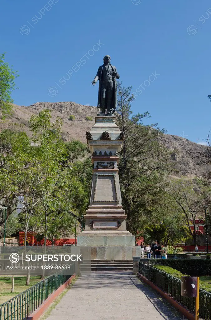 Mexico, Guanajuato, Statue Of Miguel Hidalgo At Presa De La Olla; Guanajuato